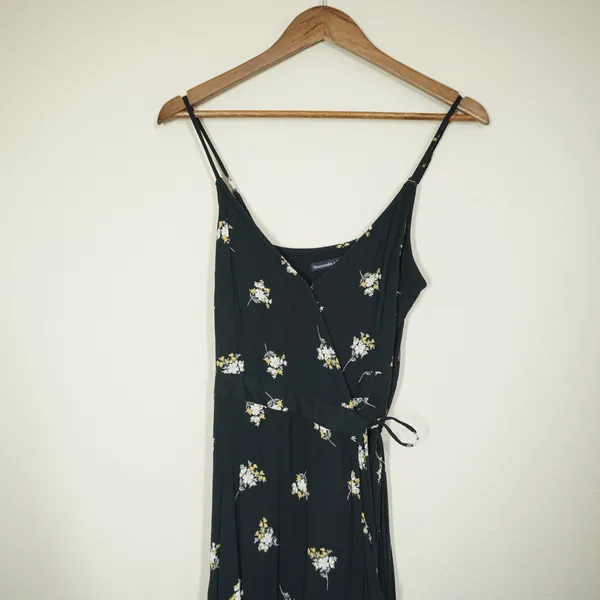 Abercrombie & Fitch Black Floral Wrap Midi Dress High Low Ruffle Hem Small - Image 2