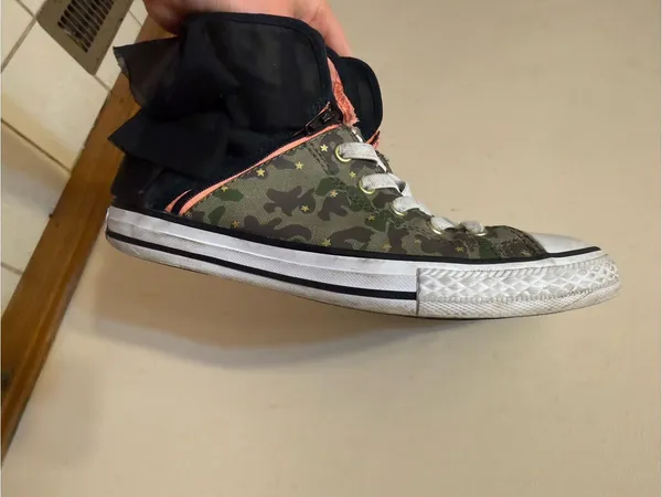Converse | Block Party Camo Chuck Taylors size 5 - Image 6