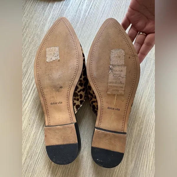 Dolce Vita calf hair leopard printed leather slides US 8.5 - Image 3