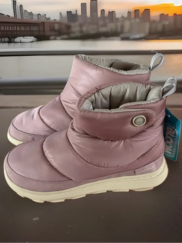 Merrell Women's Size 7 Hut Moc 2 Quilted mid-top puff boots. Adobe Rose. NWT - Image 2