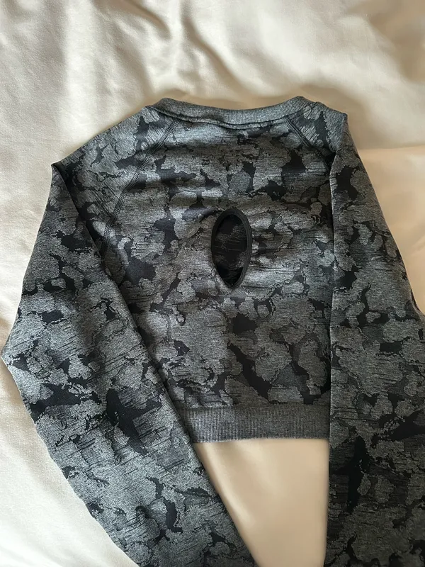 Gymshark Top Long Sleeve Crop - Image 5