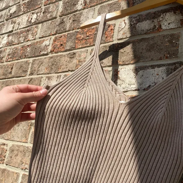 H&M Taupe Ribbed Tank - Image 7