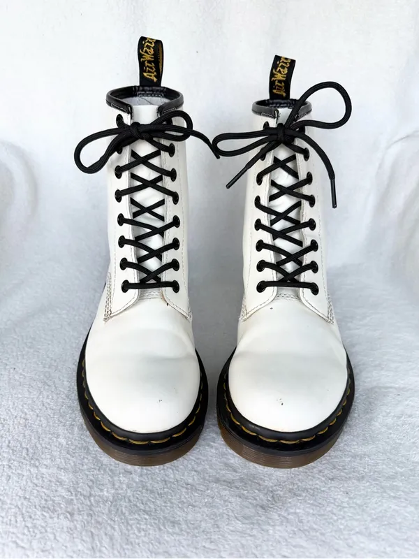 Dr. Martens Women’s White Lace-Up Combat Boots with Black Laces Size 7 - Image 3