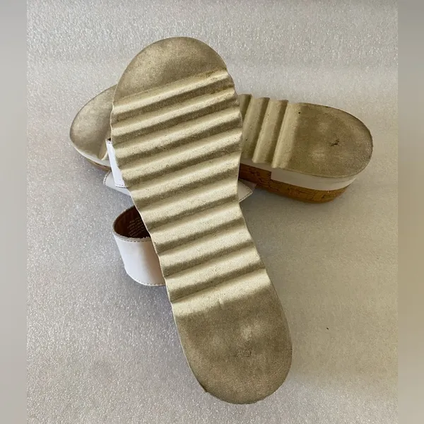 Steve Madden Thalia White Cork Wedge sandals size 9.5 - Image 4