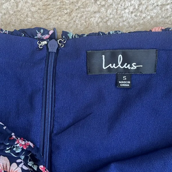 Like New Lulus My Favorite Floral Print Navy Blue Mini Dress in Women's Small - Image 7