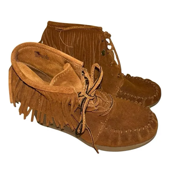 Minnetonka‎ Brown Suede Fringe Wedge Ankle Boots Size 8 - Image 9