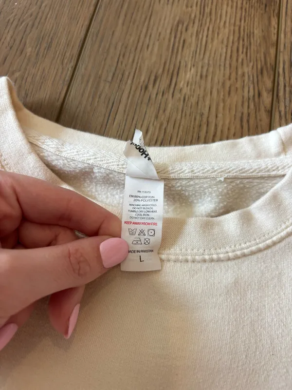 Love first graphic crewneck Size L - Image 4