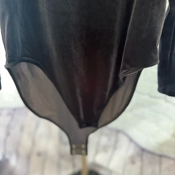 🆕 Old Navy Grey Velour Long Sleeve Bodysuit Large NWT - Image 6