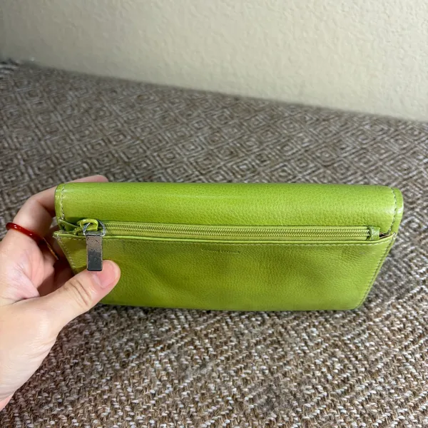 Fossil Green Leather Wallet - Image 10