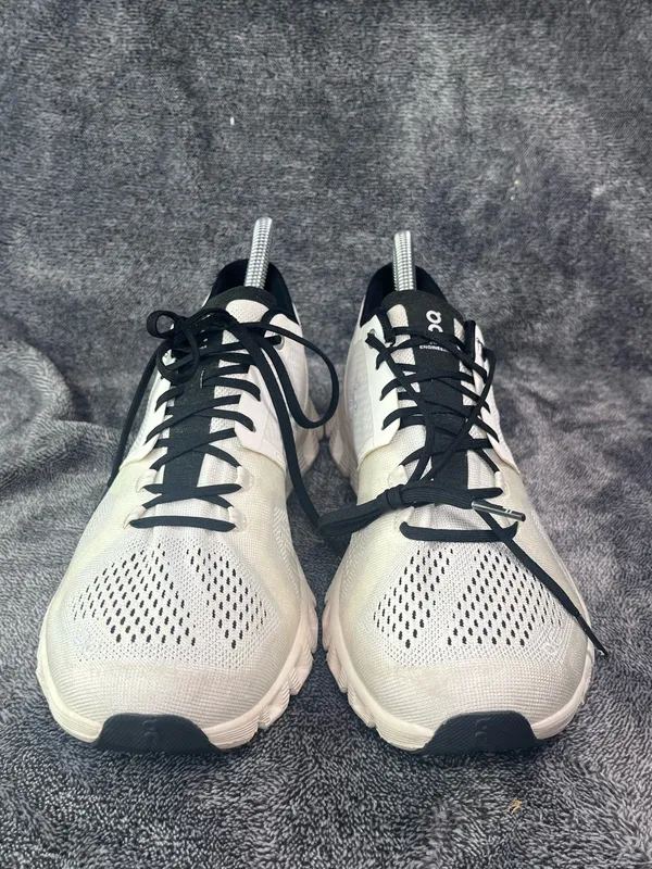 On Cloud X Women’s Size 9 Running Shoes White Black Training Sneakers - Image 2
