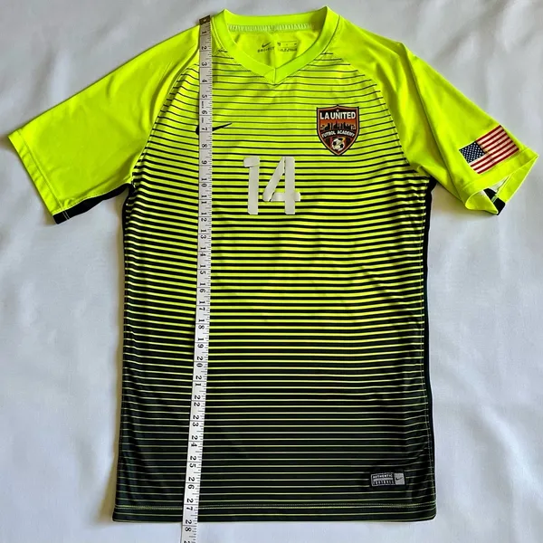 LA United Futbol Academy Woman’s Shirt Yellow Soccer Jersey Adidas Size Small - Image 5