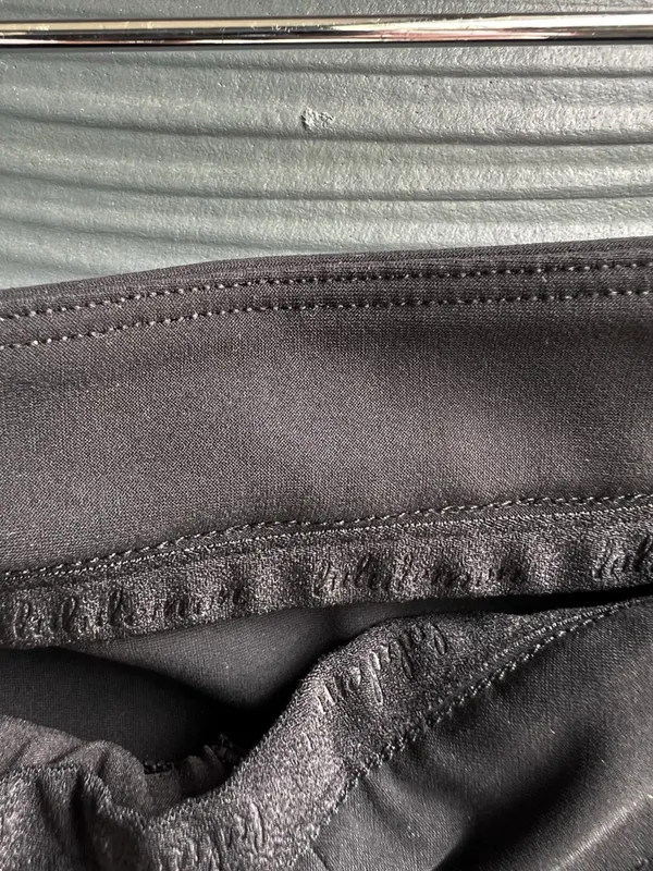 Lululemon On The Move Lightweight Woman’s Straight-Leg Black Pants - Image 6