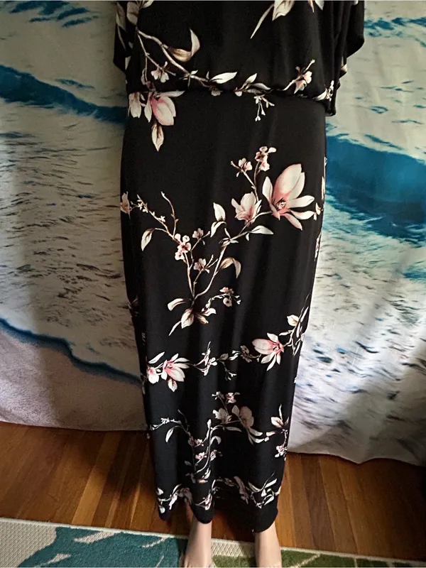 White House Black Market Womens Black Floral V-Neck Maxi Dress SM - Image 4