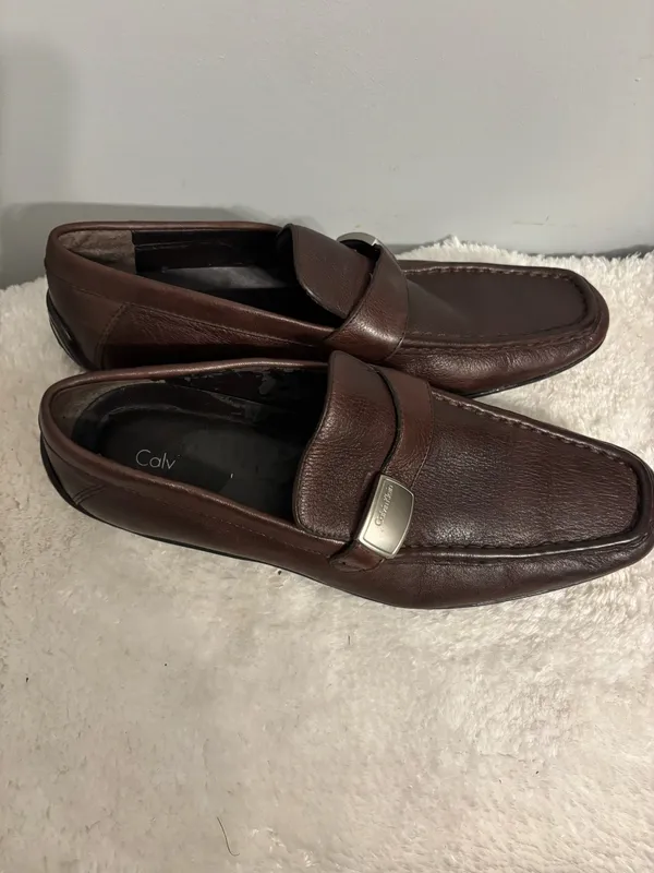 Calvin Klein slip on loafer all leather with emblem to side chocolate brown sz 8.5 casual or business  - Image 7