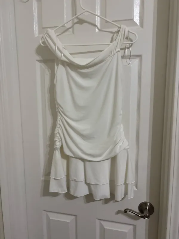 FashioNova White mini dress size large - Image 2