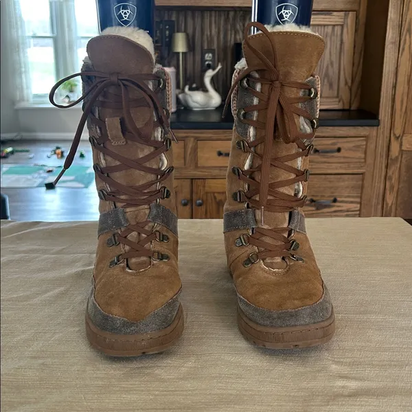 Bearpaw Serena Suede Winter‎ Lace Up Boot - Image 2