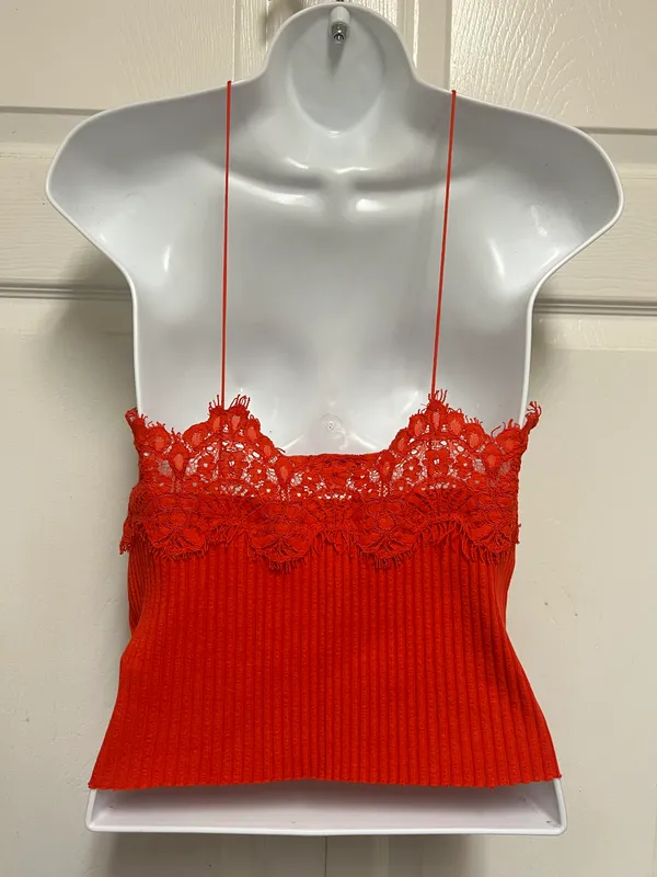 Red Intense Lace Ribbed Cropped Top - Image 6