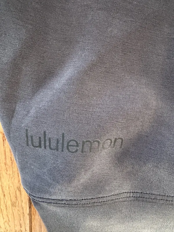 Lululemon Soft Stream Sweatshirt Cropped - Image 4