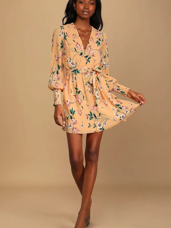 Lulu's For the Perfect Day Orange Floral Print Pleated Mini Dress Size‎ Medium - Image 2