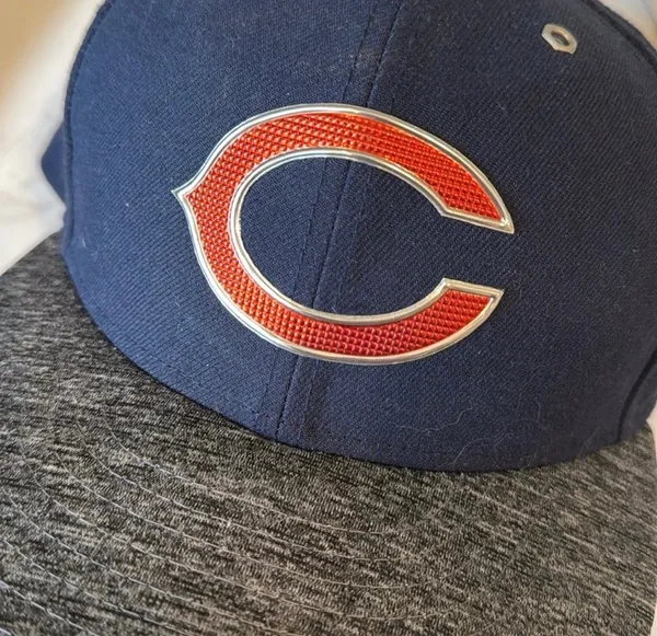 New Era NWOT Chicago Bears Hat Blue Black Orange Metallic 7 1/8 - Image 7