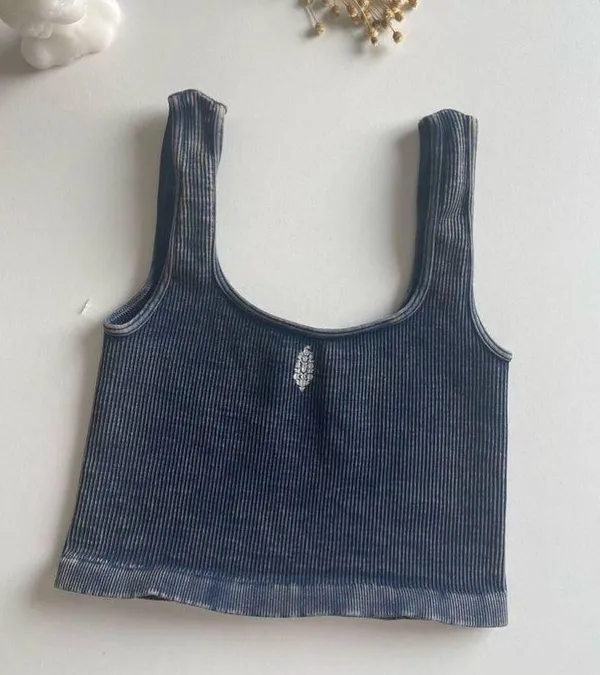 NWOT FP Movement Happiness Runs Square Neck Crop Size XS/S - Image 4