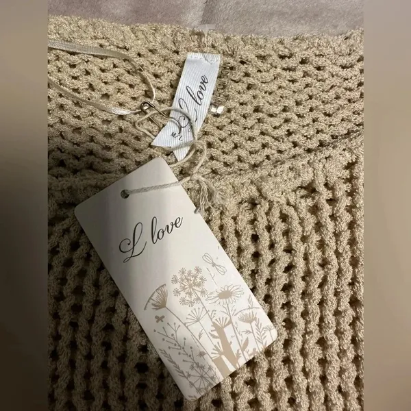 L Love Loose Knit Sweater Size M/L Cream - Image 2