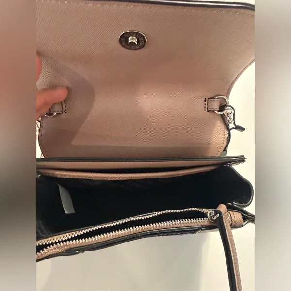 Steve Madden Mauve‎ Taupe Crossbody Bag with Adjustable Strap - Image 3