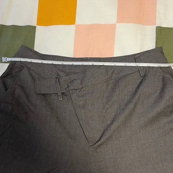 NWOT LE LIS Gray Wide-Leg Trousers, High-Waisted - Image 4