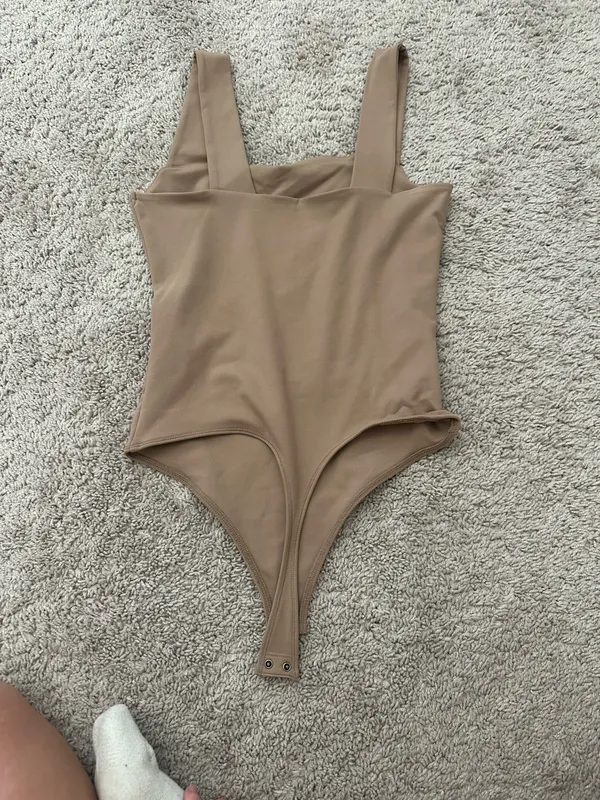 Abercrombie tan body suit - Image 2
