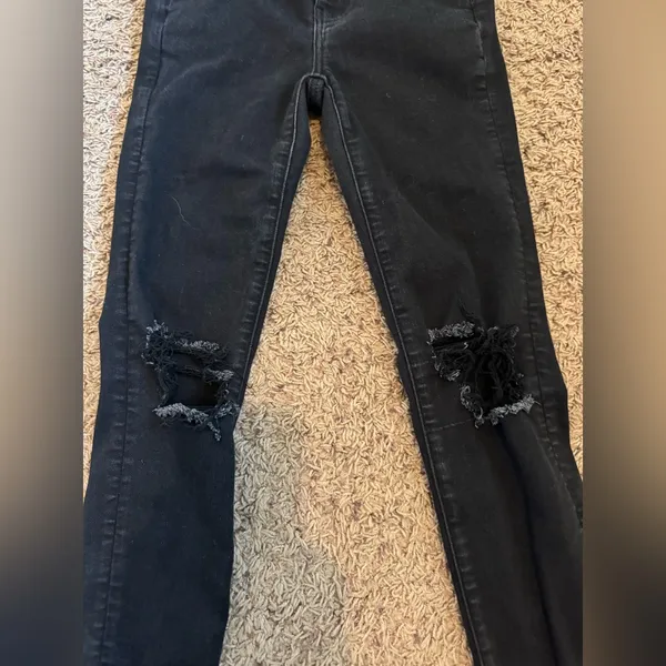 American Eagle Outfitters Distressed Black Hi-Rise Jeggings size 2 Short - Image 16