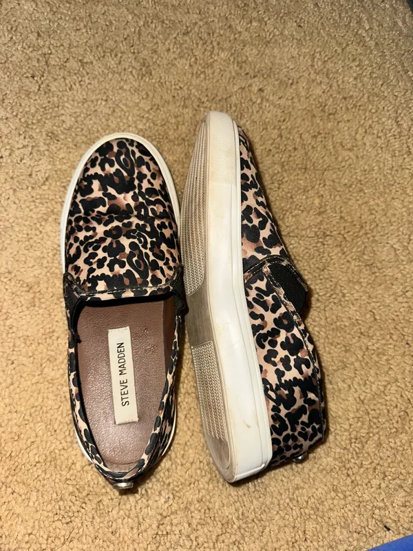 Steve Madden Shoes Slip-On - Image 2