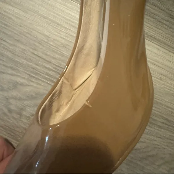 Michael Kors women’s pumps size 10.5. The right shoe has tear towards the toe. - Image 6