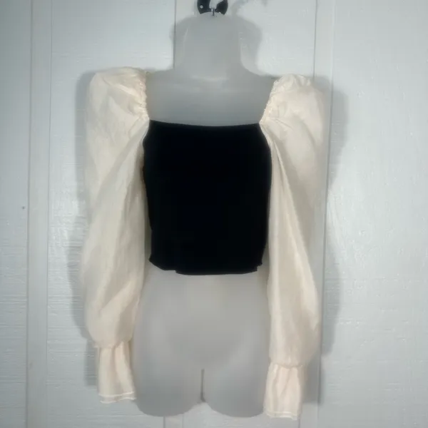 Miou Muse Eloise Black and Ivory Top Size Large EUC - Image 9
