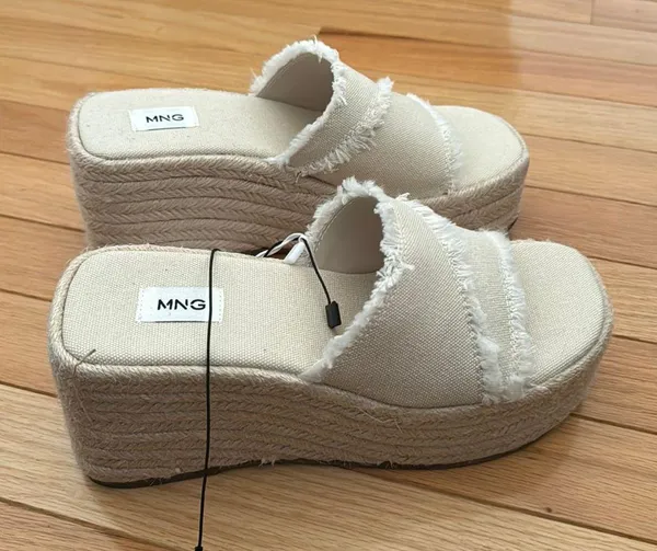 Platform Sandals  - Image 2