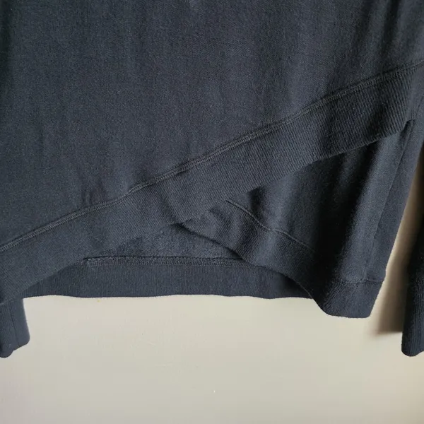 Athleta Serenity Criss Cross Long Sleeve Sweatshirt Sz XXS Lightweight Athletic - Image 6