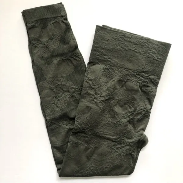 Gymshark Adapt Camo Seamless Leggings & Sports Bra Set - Image 5