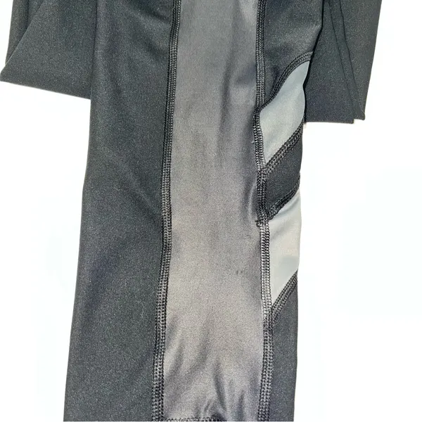 90 Degree By Reflex Women’s Black w/3 Shades of Gray Accent Leggings-Size L - Image 7