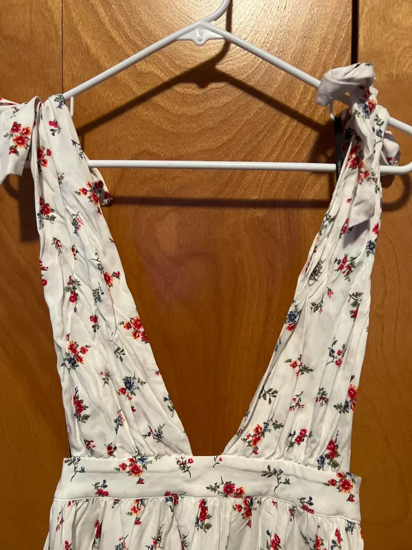 Forever 21 Tie Up Dress - Image 3