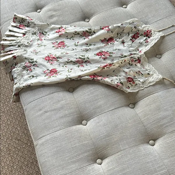 Non Signe Vintage Floral Satin Slip Dress with Lace Pleated Trim Size Medium - Image 2