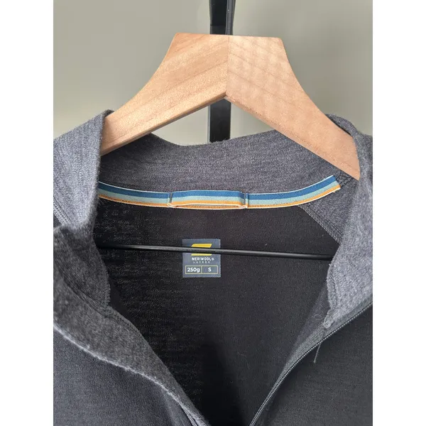 MERIWOOL Layers Midweight 250g 100% Merino Wool Quarter Zip Top Small - Image 3
