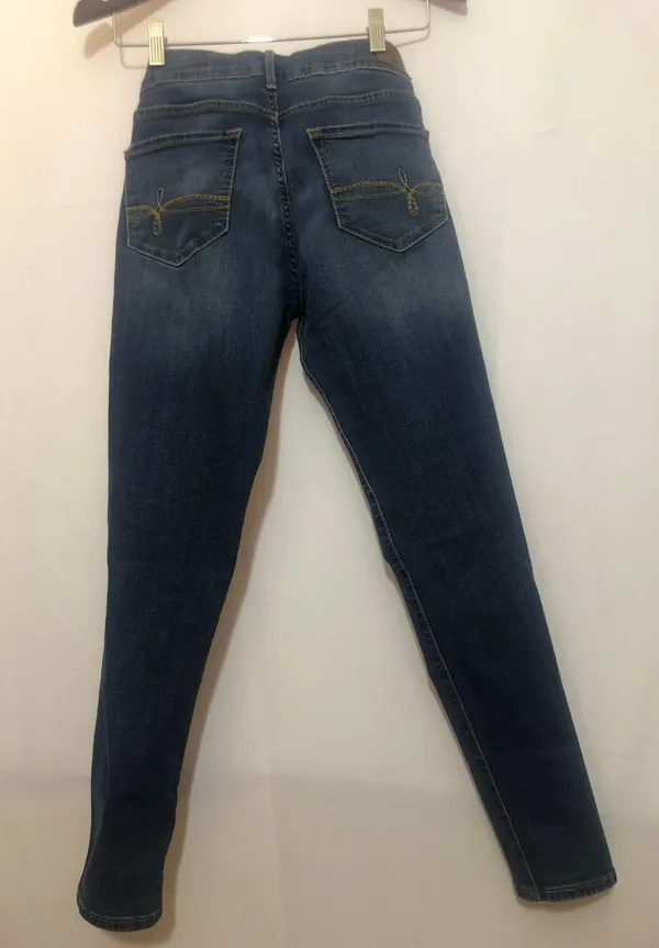 Denizen Low Rise Jegging Size 29 - Image 2