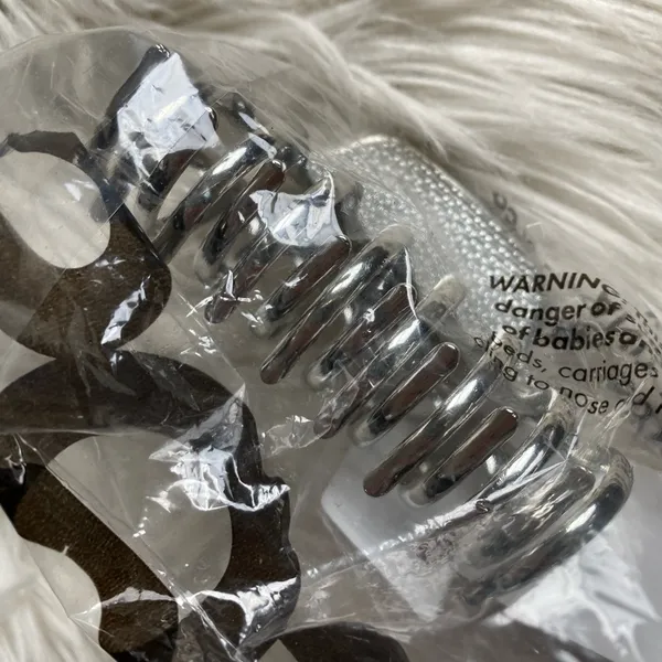 ASOS Design silver hair claw clip - Image 6