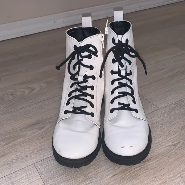 Time and Tru Combat Boots White Lug Boots - Image 2