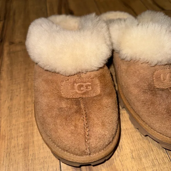 Ugg slippers - Image 2