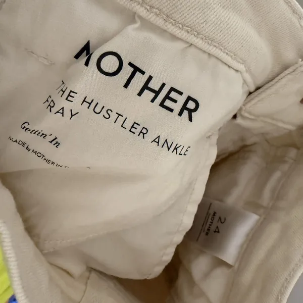 Mother The Hustler Ankle Fray Jeans‎ in Gettin' In Ivory Size 24 - Image 5