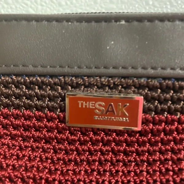 the Sak soft knit multi colored striped crossbody purse. Has a 70s/80s vibe - Image 4