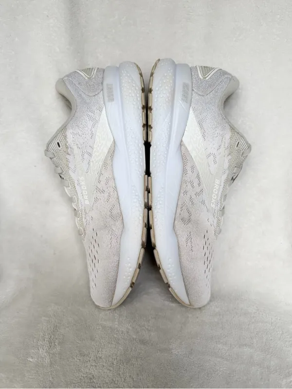 Brooks Ghost 16 Womens Size 9B White Grey Athletic Running Shoes 1204071B151 - Image 6