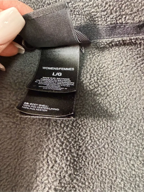The North Face Dark Gray Teddy Jacket - Image 8