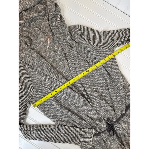 Free People For Keeps Cardigan Salt & Pepper Combo Gray Asymmetrical Hooded Sz M - Image 6