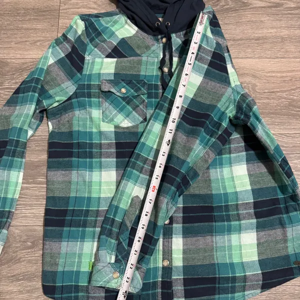 Legendary Whitetails Womens Green Plaid Hooded Flannel Shirt Large 6578 Shacket‎ - Image 10